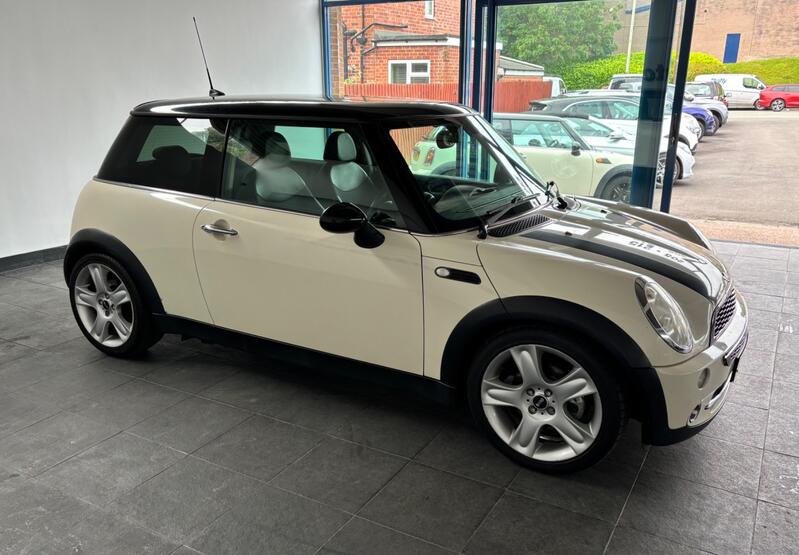 View MINI HATCH 1.6 Cooper Hatch