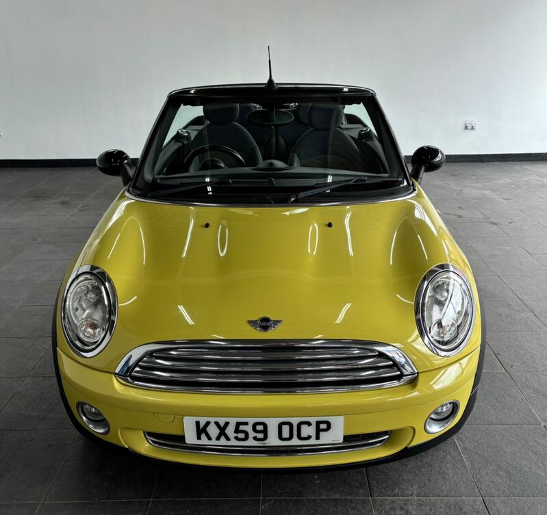 View MINI CONVERTIBLE 1.6 Cooper Convertible