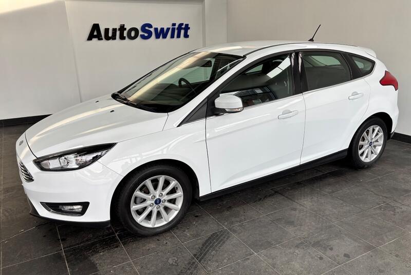View FORD FOCUS 1.0 T EcoBoost Titanium