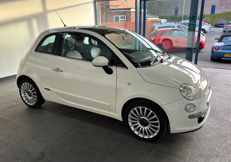 View FIAT 500 1.2 Lounge