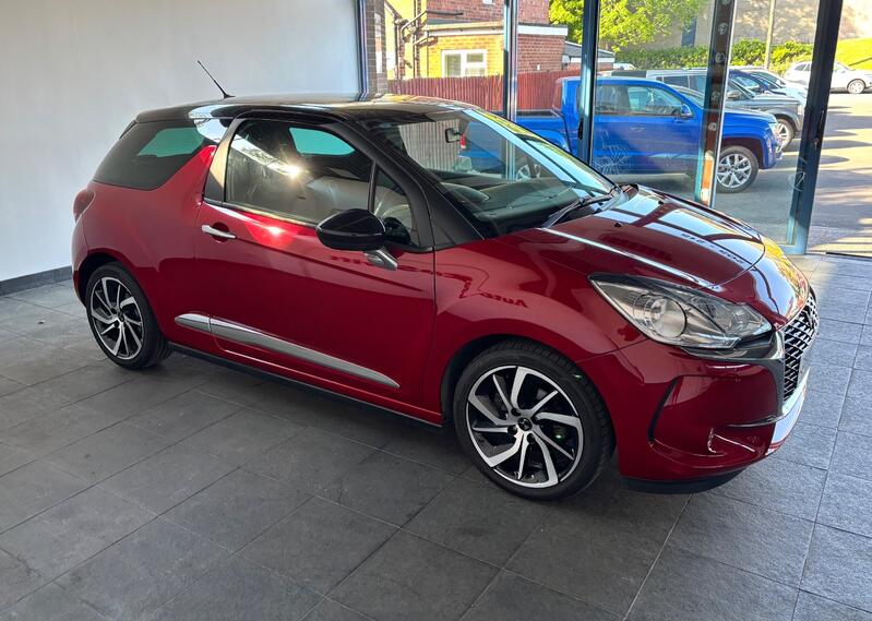 View DS AUTOMOBILES DS 3 1.2 PureTech Connected Chic