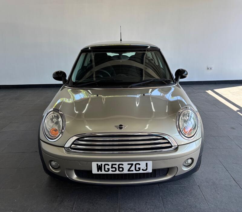 View MINI HATCH 1.6 Cooper Hatch