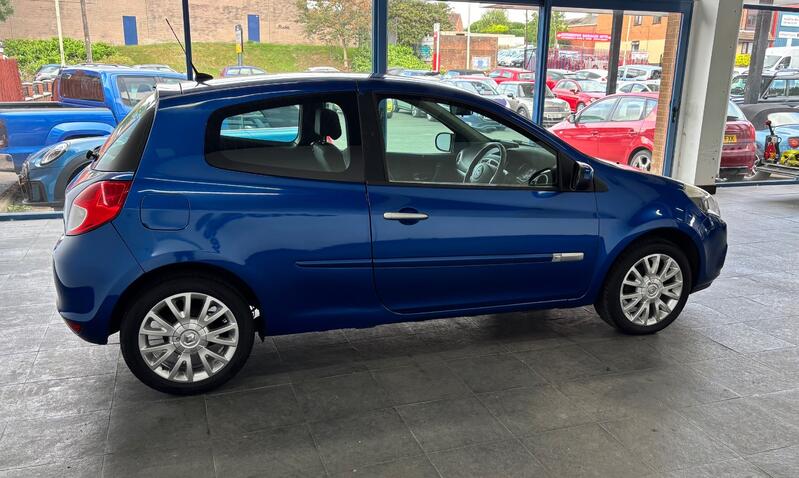 View RENAULT CLIO 1.2 Dynamique TomTom