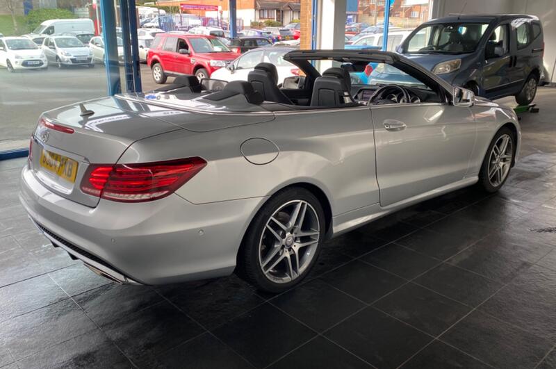MERCEDES-BENZ E CLASS