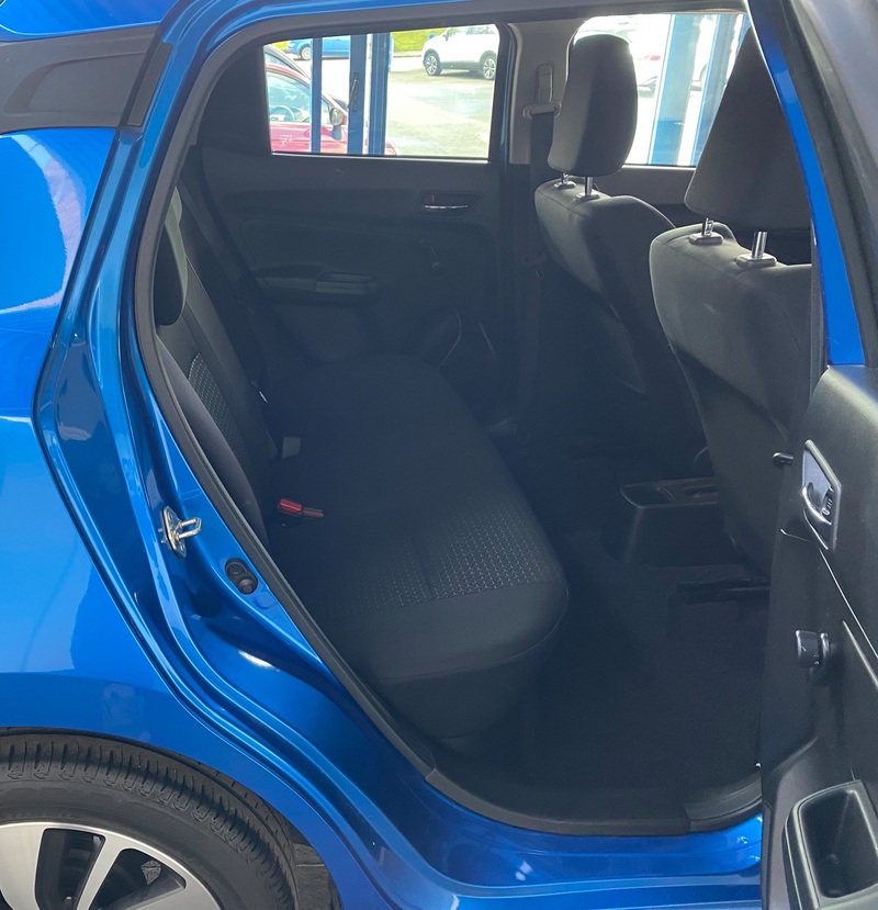 SUZUKI SWIFT