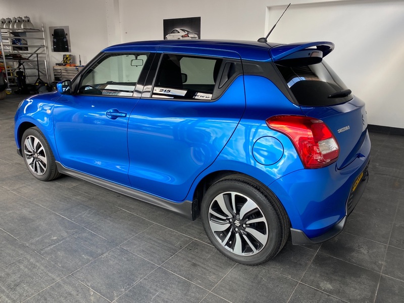 SUZUKI SWIFT