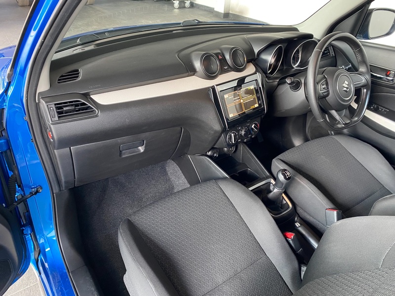 SUZUKI SWIFT