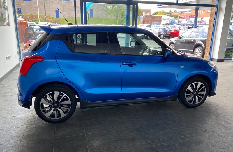 SUZUKI SWIFT
