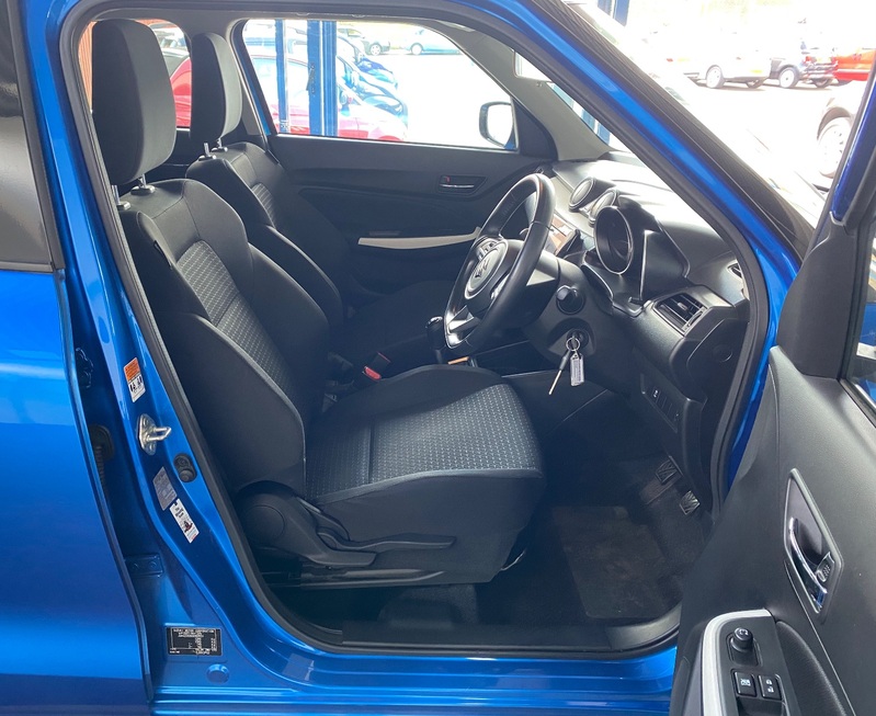 SUZUKI SWIFT