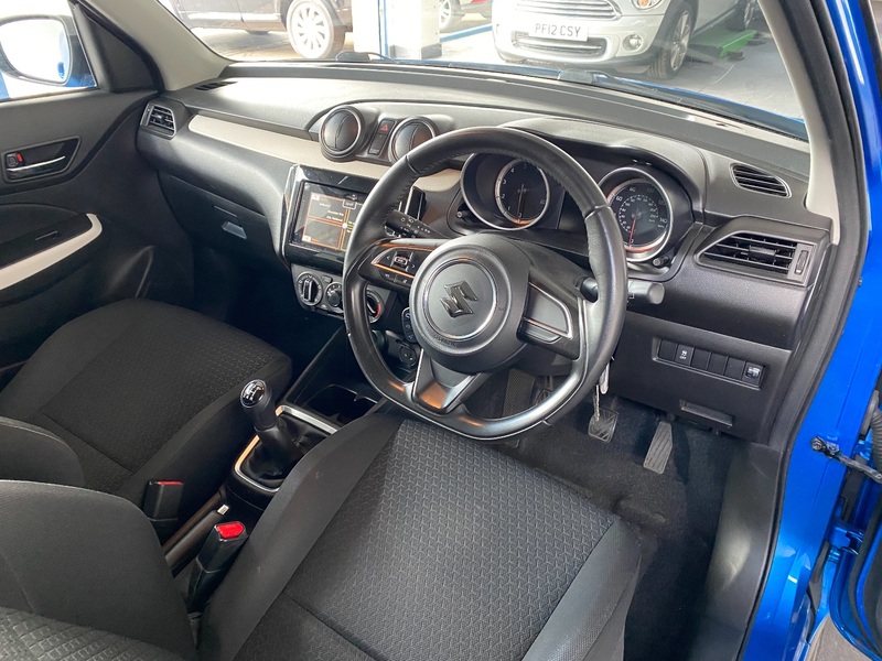 SUZUKI SWIFT