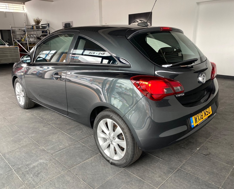 VAUXHALL CORSA
